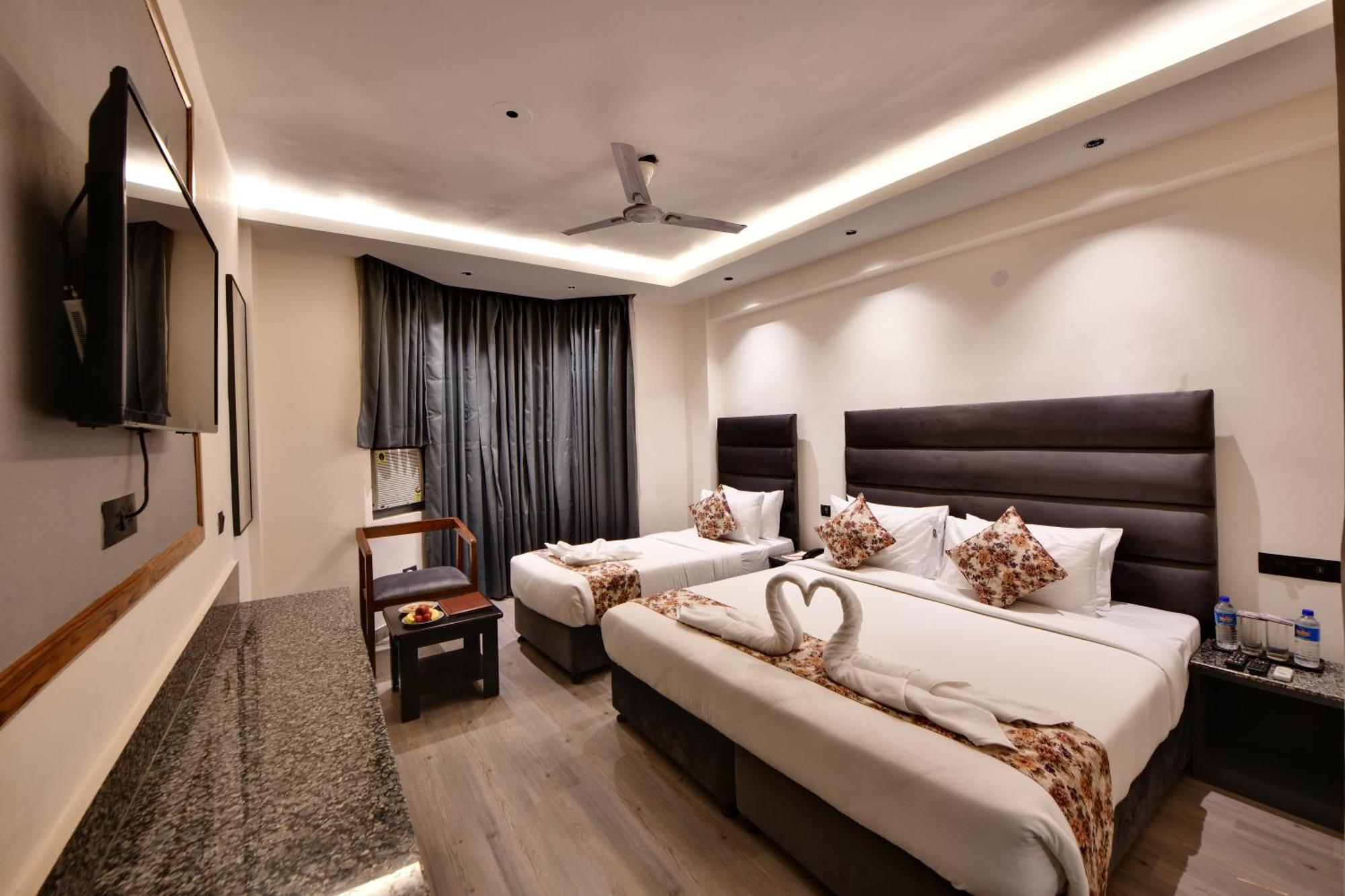 Click Sunburry Hotel Katra Katra  Bagian luar foto